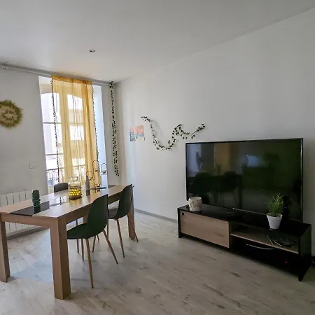 Cosy Forest - 2 Ch - Centre -parking Privatif - Wifi Apartment *